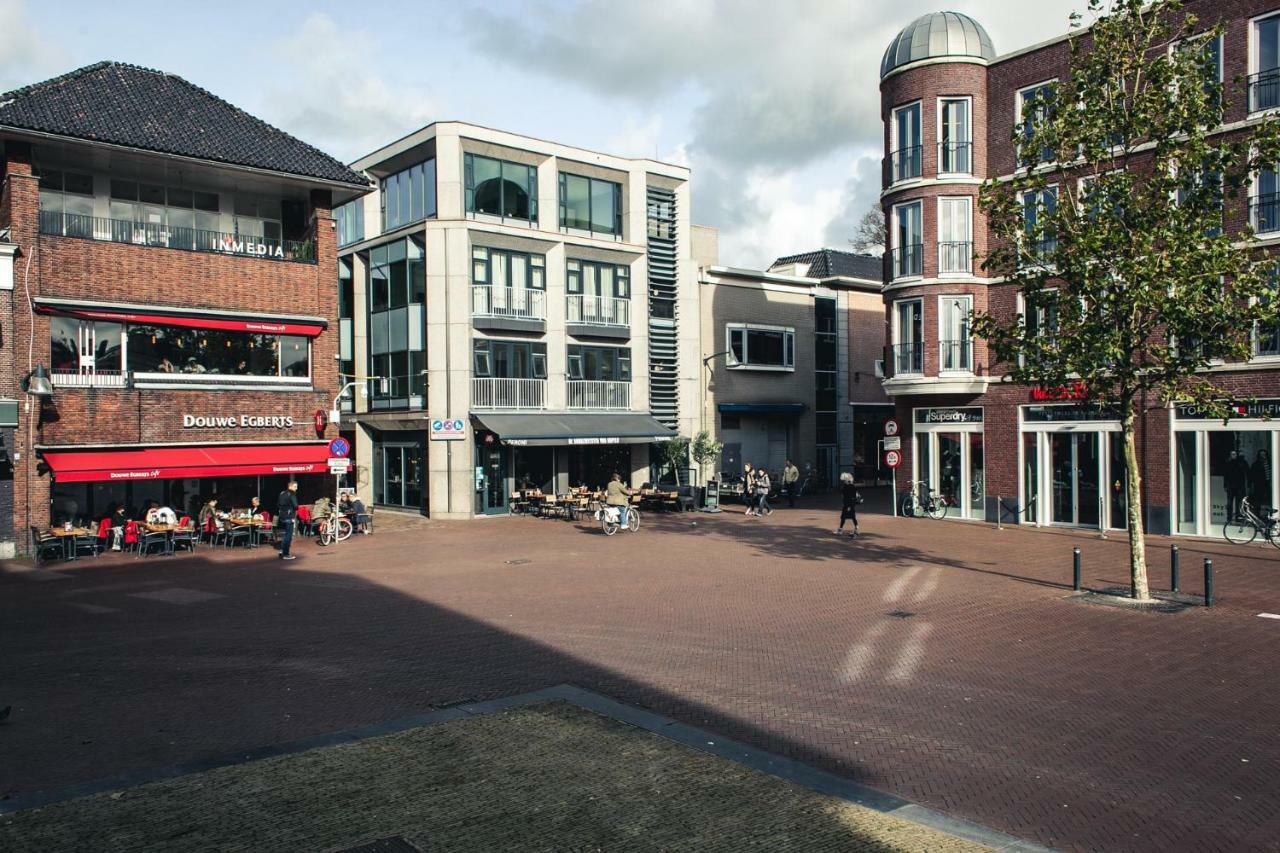 Stadslogies In ลีวาร์เดิน ภายนอก รูปภาพ